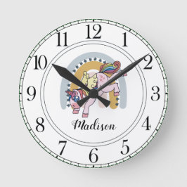Personalisierter Einhorn-Regenbogen Runde Wanduhr