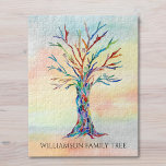 Personalisierter Familienbaum<br><div class="desc">Dieses moderne Puzzle ist mit einem farbenfrohen Familienbaum-Design auf einem Aquarell-Hintergrund dekoriert. Einfach mit Ihrem Familiennamen anpassbar. Weil wir unsere Kunstwerke erstellen,  werden Sie dieses exakte Bild von anderen Designern nicht finden. Original Mosaik und Wasserfarbe © Michele Davies.</div>