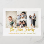 Personalisierter Familienname 4 FotoCollage Folien Feiertagskarte<br><div class="desc">Spread Liebe mit dieser personalisierten Urlaubsfotokarte,  die eine Foto Collage und Ihren Familiennamen enthält. Fügen Sie der Rückseite ein zusätzliches Foto und Text hinzu. Klicken Sie zum weiteren Anpassen auf "Bearbeiten mit dem Entwurfswerkzeug". Visitenkarten kaufen und vieles mehr unter www.zazzle.com/store/nbpaperco</div>