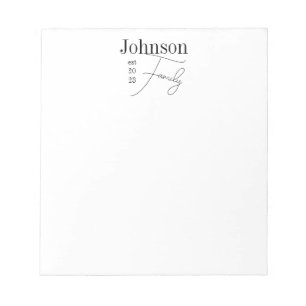Personalisierter Familienname Minimal Schwarz/Weiß Notizblock