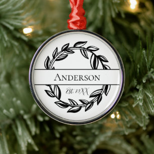 Personalisierter Familienname Schwarz Weiß Blatt W Ornament Aus Metall