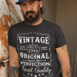 Personalisierter Geburtstag Vintag bis zur Perfekt T-Shirt<br><div class="desc">Ein dekoratives Vintages Typografie-Design für Geburtstagsfeiern mit personalisiertem Jahr. Es lautet: Vintag 100% echte,  limitierte Auflage. Original,  bis zur Perfektion gealtert. Beste Qualität.</div>