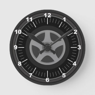 Personalisierter geschwärzter heraus Reifen und Runde Wanduhr