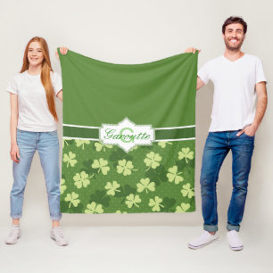 Personalisierter grüner Tag Kleeblatt-St. Patricks Fleecedecke