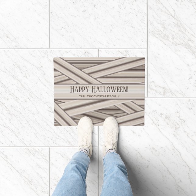 Personalisierter Halloween-StreifenFamilienname Fußmatte (Indoor)