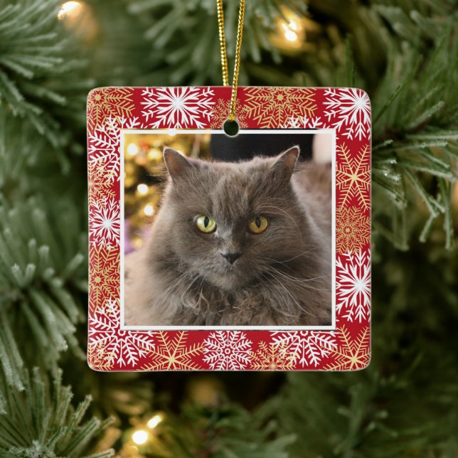 Personalisierter Hauskatze Hund Rote Schneeflocken Keramikornament (Baum)