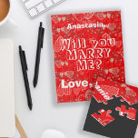 Personalisierter Heiratsvorschlag wird mich heirat<br><div class="desc">Folge deinem Herzen und mache einen überraschenden niedlichen Vorschlag an deine Freundin, um dein ganzes Leben lang einen wahren Sake zu haben! Vollständig anpassbare Botschaft Text romantische Geschenk auf einem schönen, lebendigen rubinroten, hellgrauen und weißen Muster mit doodle Spitzen Herzen und Kirschblüten Zweige mit seinen und ihren Namen die Frage:...</div>