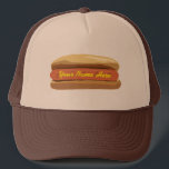 Personalisierter Hotdog-Hut Truckerkappe<br><div class="desc">Ein Hut,  der eine Illustration eines schlichten Würstchens in einem Brötchen kennzeichnet.  Personifizieren Sie mit Ihrem Namen im Gelb als Senf.  Der Hut,  der in Tan und in Braunem dargestellt wird,  aber kann in anderen Farben gekauft werden.  Look for zusammenpassende Einzelteile bei Jill Paperie.</div>