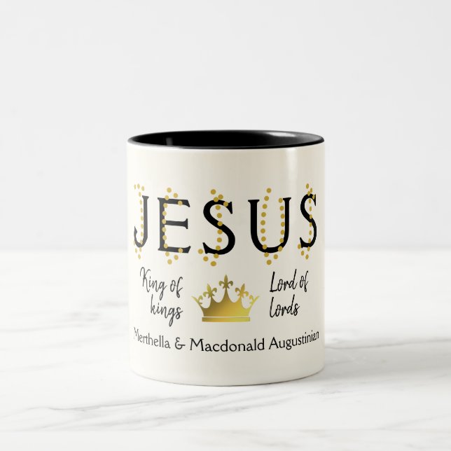 Personalisierter JESUS-König der Könige Christlich Zweifarbige Tasse (Mittel)