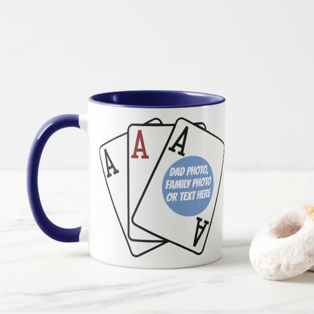 Personalisierter Kartenspieler, Poker Drei Asse Fo Tasse (Mit Donut)