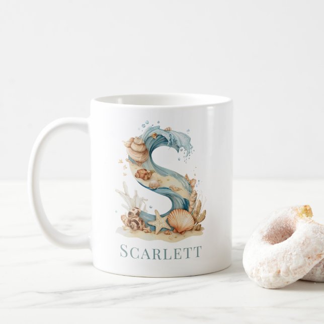 Personalisierter Küstenmonogramm Anfangsbuchstabe  Kaffeetasse (Mit Donut)