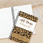 Personalisierter Leopard Print Hot Mess tun mein B Planer<br><div class="desc">Hot Mess aber tun mein bester,  personalisierter Planer mit Leopard Print-Design. Einfach,  mädchenhaft und trendig mit modernem Zitat in handgeschriebener Typografie - perfekt für Schule,  Büro und Multitasking-Mommas!</div>