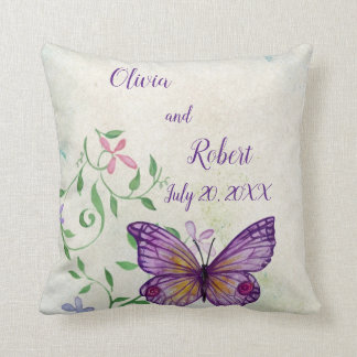 Personalisierter lila Schmetterling Kissen