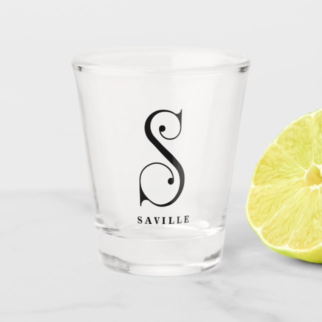 Personalisierter Monogramm-Letter S mit Nachname Schnapsglas (Vorderseite)