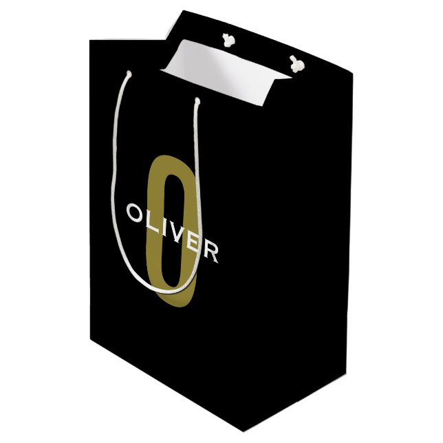Personalisierter Monogramm Schwarzer Goldname Mittlere Geschenktüte (Rückseite Schrägansicht)