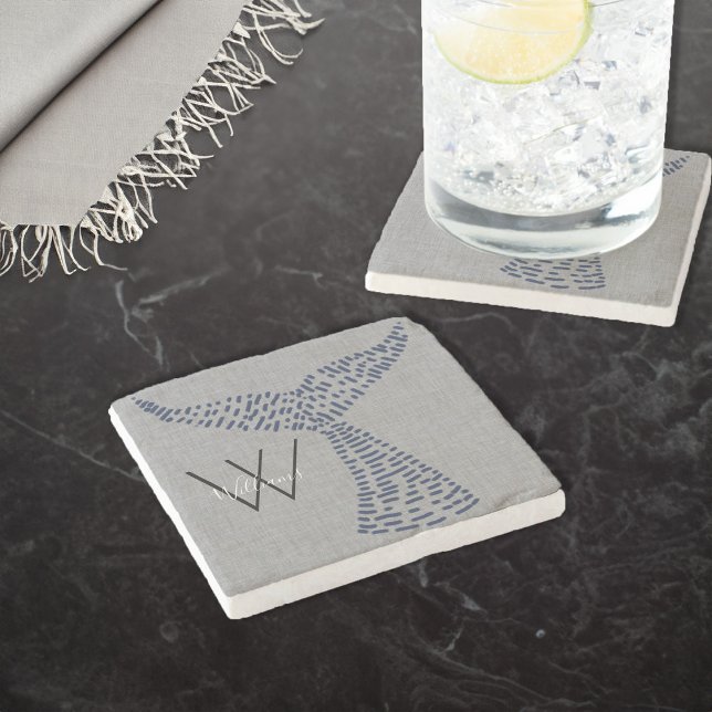 Personalisierter Nachname Nautischer Schwanz Kunst Steinuntersetzer (Personalized Last Name Nautical Whale Tail Art Stone Coaster)