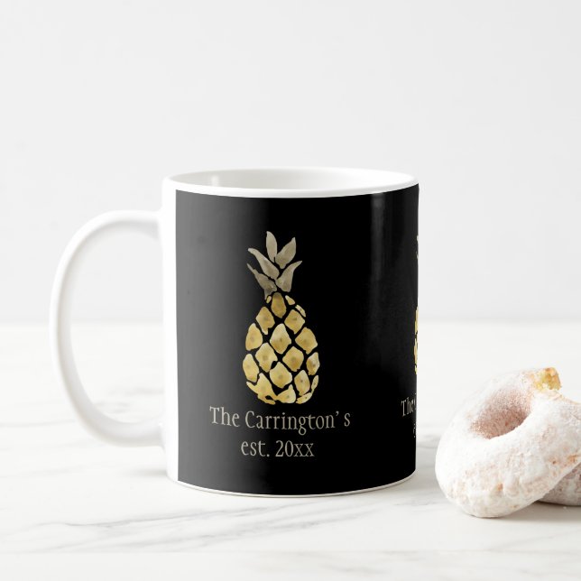 Personalisierter Name Ananas Rustikale Küche Kaffeetasse (Mit Donut)