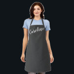 Personalisierter Name Bold Black Minimalistisch Mo Schürze<br><div class="desc">Einfache Schürze mit modernem und elegantem personalisiertem Namensdesign in Schwarz/Weiß.</div>