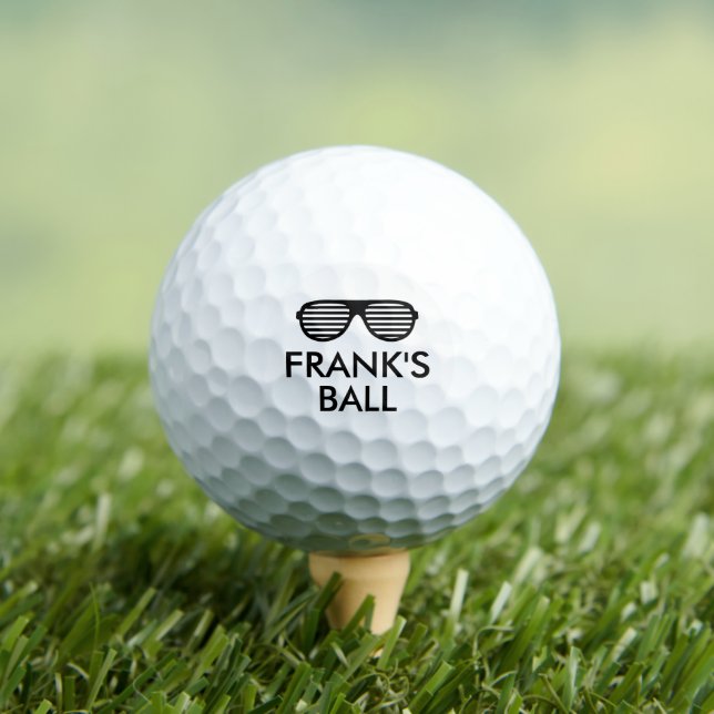 Personalisierter Name des Logos, unmarkiert, weiß Golfball (Insitu T-Shirt)