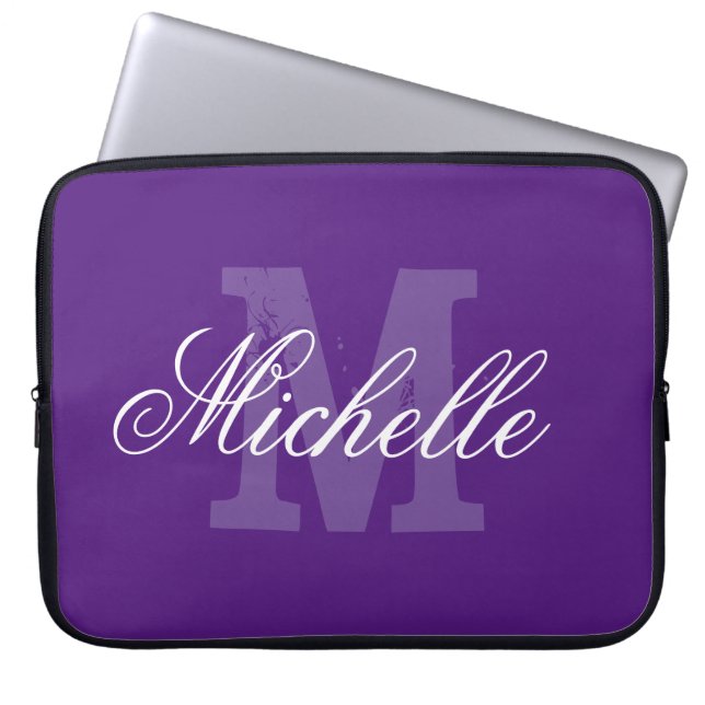 Personalisierter Name Monogramm lila Laptop-Ärmel Laptopschutzhülle (Vorderseite)