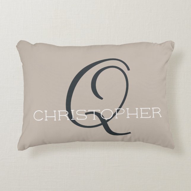 Personalisierter Name Q Initial Neutral Taupe Tan Dekokissen (Vorderseite)