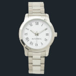 Personalisierter Name römische Numerals Uhren<br><div class="desc">Eine personalisierte römische numerische Uhr,  die in einem minimalen Stil erstellt wurde.</div>