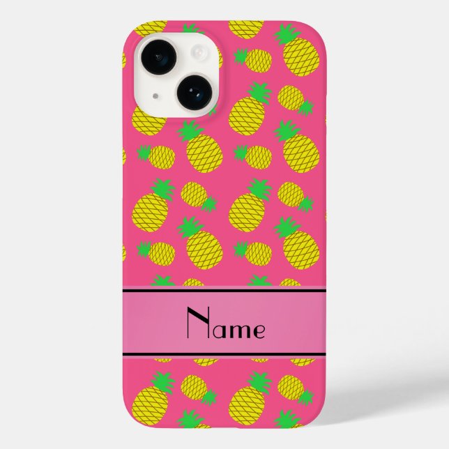 Personalisierter Name Rosa Gelbe Ananas Case-Mate iPhone 14 Hülle (Rückseite)