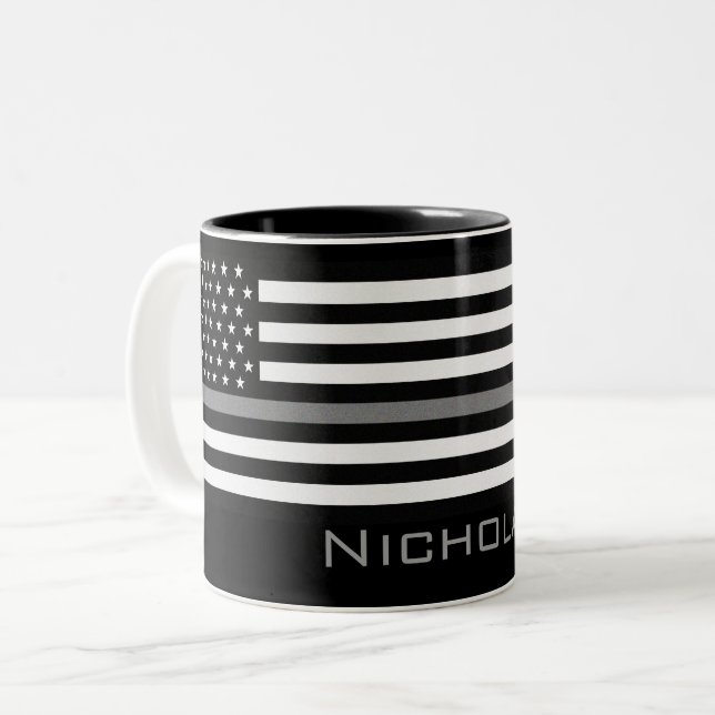 Personalisierter Name Thin Gray Line-Flag Zweifarbige Tasse (Vorderseite Links)