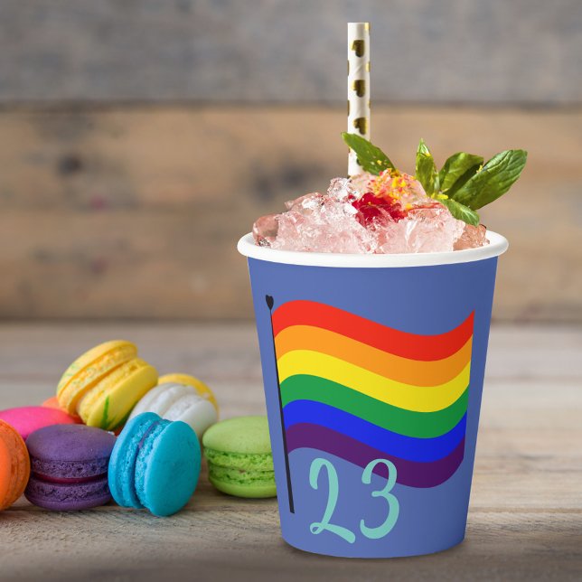 Personalisierter Name und Foto Rainbow Gay Birthda Pappbecher (Von Creator hochgeladen)