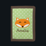 Personalisierter niedlicher Rotfuchs-Polka docht M Tri-fold Portemonnaie<br><div class="desc">Personalisierte niedliche Fox Girls mit Polka-Punktmuster. Niedliche Girly Birthday oder Weihnachtsgeschenk Idee für kleine Mädchen. Personalisierbar mit Namen oder Buchstaben Ihres Kindes. Machen Sie eine für Ihr Enkelkind,  Ihre Tochter,  Enkelin,  Cousin,  Schwester etc. Waldtierbauweise Cartoon. Braune und grüne Naturfarben. Trendy Punkt drucken Mode-Accessoire.</div>