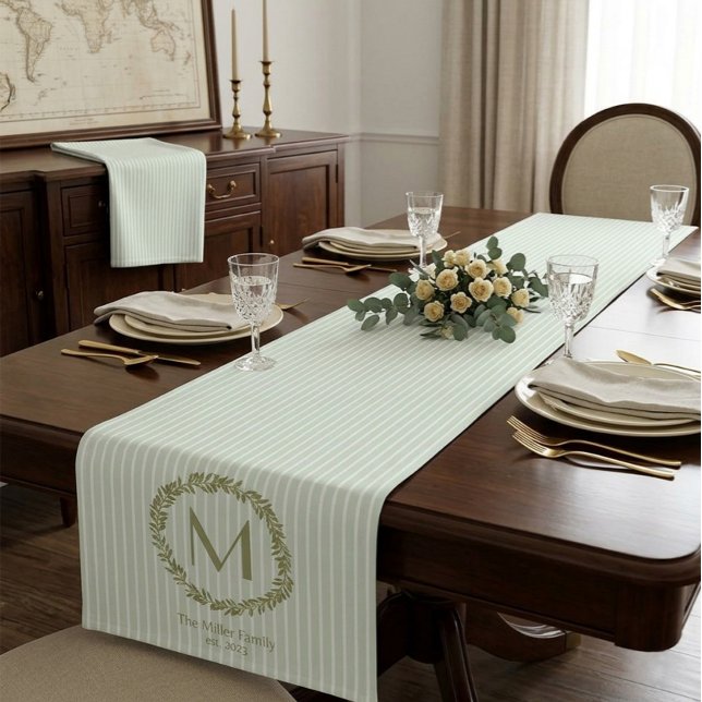 Personalisierter Olivenkranz Monogramm & Familienn Kurzer Tischläufer (Von Creator hochgeladen)