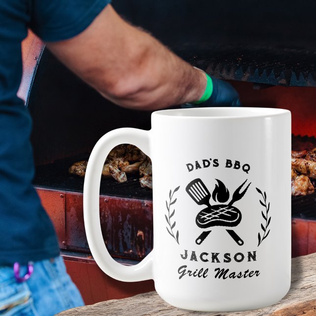 Personalisierter Papa BBQ Barbeque Grill Meister Kaffeetasse (Von Creator hochgeladen)