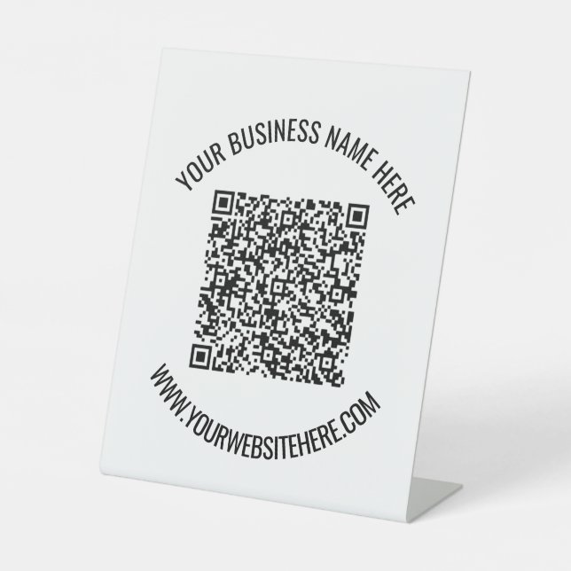 Personalisierter QR-Code und benutzerdefiniertes M Sockelschild (Vorderseite)