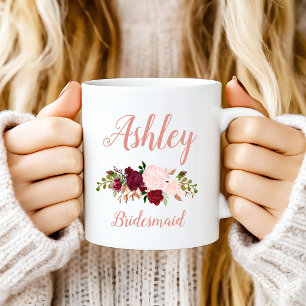 Personalisierter rosa Marsala-Blumen-Brautjungfer Kaffeetasse