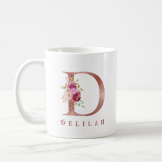 Personalisierter Roségold-Blumen-Initialbuchstabe  Kaffeetasse