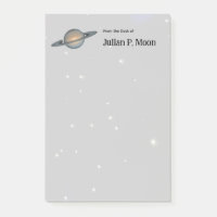 Personalisierter Saturn mit Ringen im Weltraum