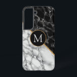 Personalisierter Schwarz-Weiß-Marmor Samsung Galaxy Hülle<br><div class="desc">Personalisierte Samsung Galaxy Hüllen auf iPhone Cases mit schwarz-weißem Marmorgestein Design - Add Your Letter / or Year - Age / Number / Logo / More ! MIGNETER Entwurf</div>