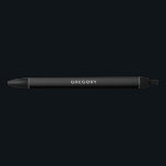 Personalisierter Schwarz-weißer Künstler Keepake Kugelschreiber<br><div class="desc">Ein cooler personalisierter, schwarz-weißer Pen. Es koordiniert sich mit dem fabelhaften Sketchbook und dem kunststoffhaltigen Bindemittel, um ein phantastisches Geschenk für einen Künstler zu machen. Stellen Sie den Stift mit dem Namen Ihrer Wahl so ein, dass sich jemand besonders fühlt. Macht ein lustiges Geschenk zum Geburtstag oder zu Weihnachten. Es...</div>
