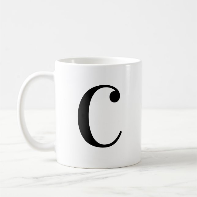 Personalisierter schwarzer Monogramm-Buchstabe C Kaffeetasse (Links)