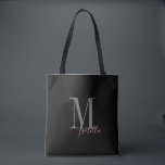 Personalisierter schwarzer Rosa-Name und Monogramm Tasche<br><div class="desc">Elegantes modernes Personalisiertes Monogramm und Namensschild Taschen in Schwarz und Rosa,  einfach und stilvoll. große personalisierte Brautparty Geschenke bei Hochzeitsfeier,  Brautparty oder Junggeselinnen-Abschied. Passen Sie das Monogramm oder den Namen mit Ihrer Wahl von Farbe und Schriftart an.</div>