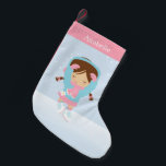 Personalisierter Skater mit niedlicher Kleiner Abb Kleiner Weihnachtsstrumpf<br><div class="desc">Benutzerdefiniertes Design mit einem niedlichen Kindereis-Skaten-Thema,  das mit dem Monogramm,  dem Initial,  dem Namen oder einem beliebigen Text Ihrer Wahl personalisiert werden kann.</div>