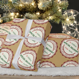 Personalisierter Sonderversand Santa's Workshop Geschenkpapier