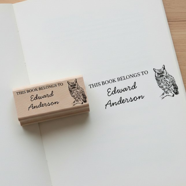 Personalisierter Stempel 'Dieses Buch gehört' mit  (This book belongs to stamp with owl illustration.)
