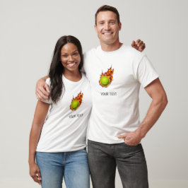 Personalisierter Tennisball auf dem Feuer Tennis T T-Shirt