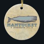 Personalisierter Vintager Whale Nantucket MA Weihn Keramik Ornament<br><div class="desc">Personalisierten Vintagen Sperma Whale Nantucket,  Massachusetts Weihnachtsschmuck. Ein Viktorianischer zeichn eines Spermawals,  und die Stadt Nantucket erscheint im Vintagen Schriftart zusammen mit dem Jahr der Gründung; 1671. ~</div>