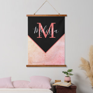 Personalisierter Wandteppich mit rosa Lederlook Holzrahmen