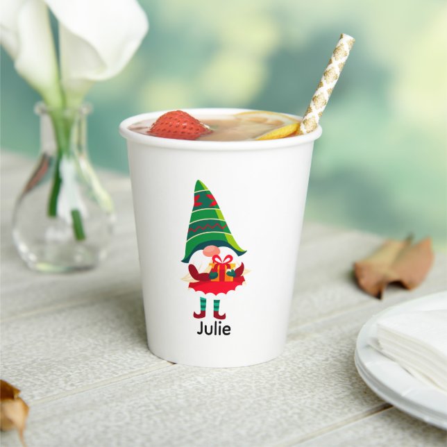 Personalisierter Weihnachtsgnom Holing eine Gesche Pappbecher (In Situ)