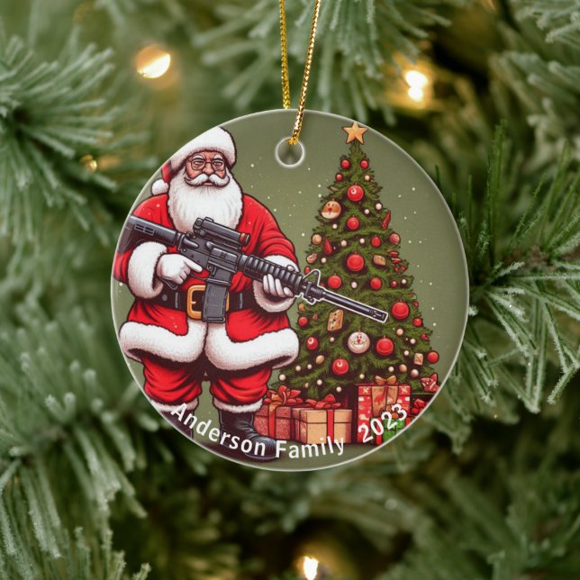 Personalisierter Weihnachtsmann und AR-15 Weihnach Keramik Ornament (Baum)