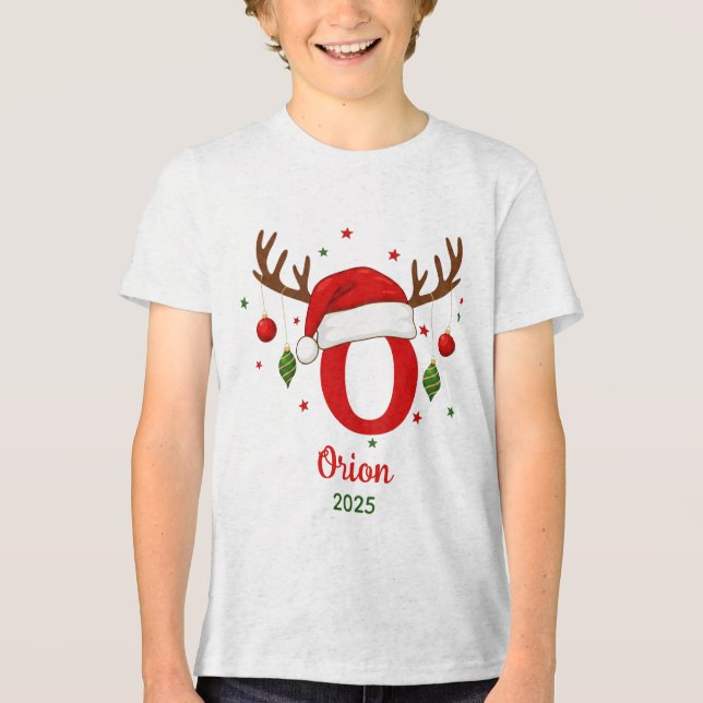 Personalisierter Weihnachtsmonogramm O Santa Hut Tri-Blend Shirt (Vorderseite)