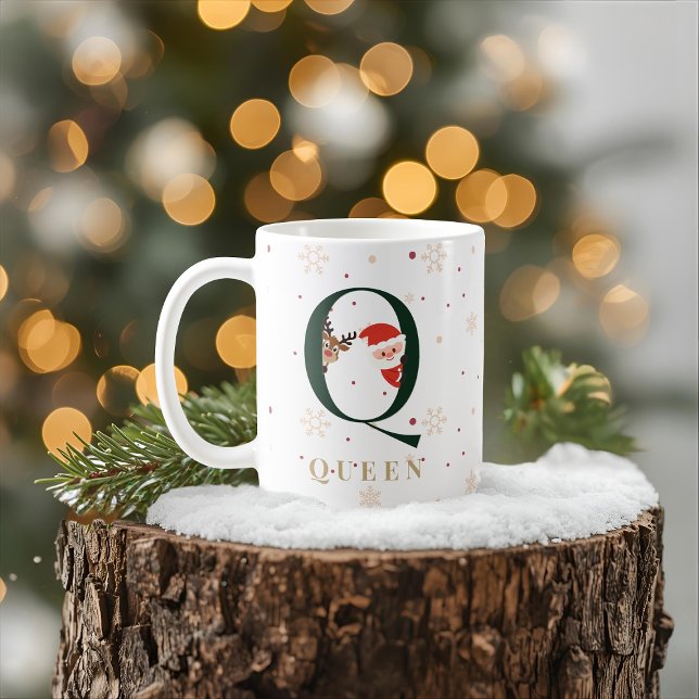 Personalisierter Weihnachtsmonogramm-Q-Becher Kaffeetasse (Von Creator hochgeladen)